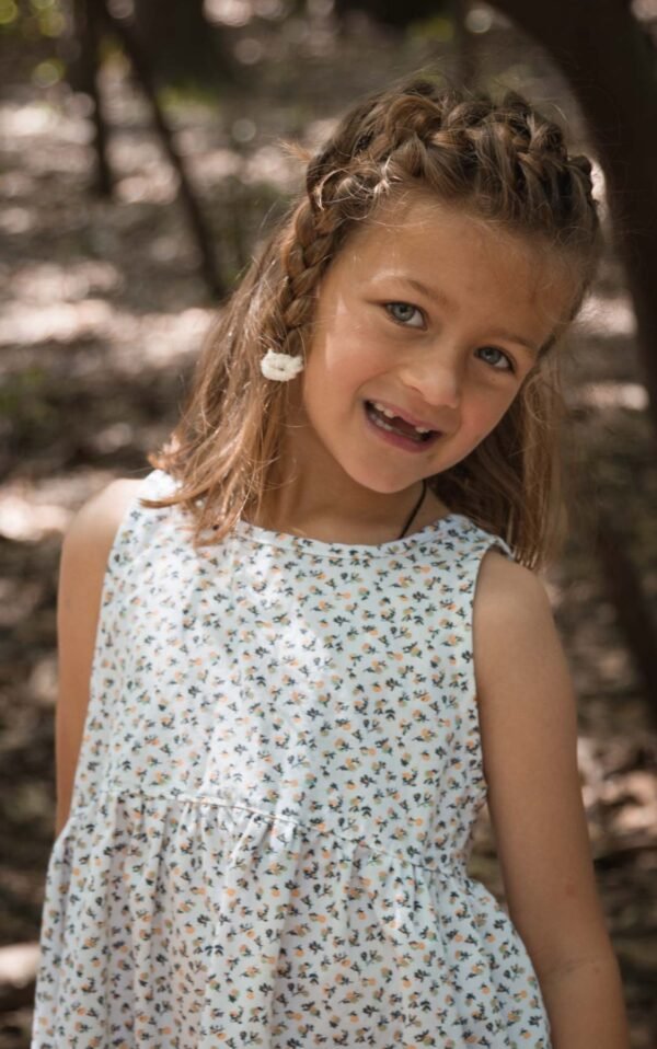 Vestido floreado sin mangas