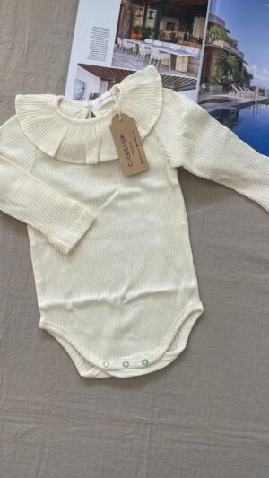 body Anina acanalado con cuello