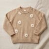 buzo Margaritas beige bordado